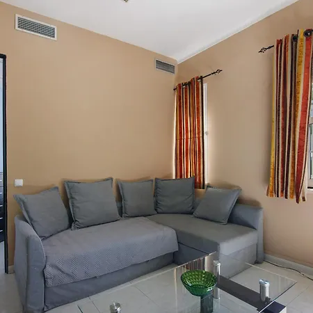 Downtown - Adentro *