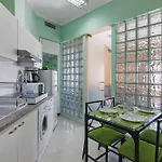 Downtown - Adentro Apartmán